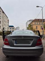 Mercedes-Benz C 180 BlueEFFICIENCY Coupé - - Mercedes-Benz C 180 aus 2012: Coupe