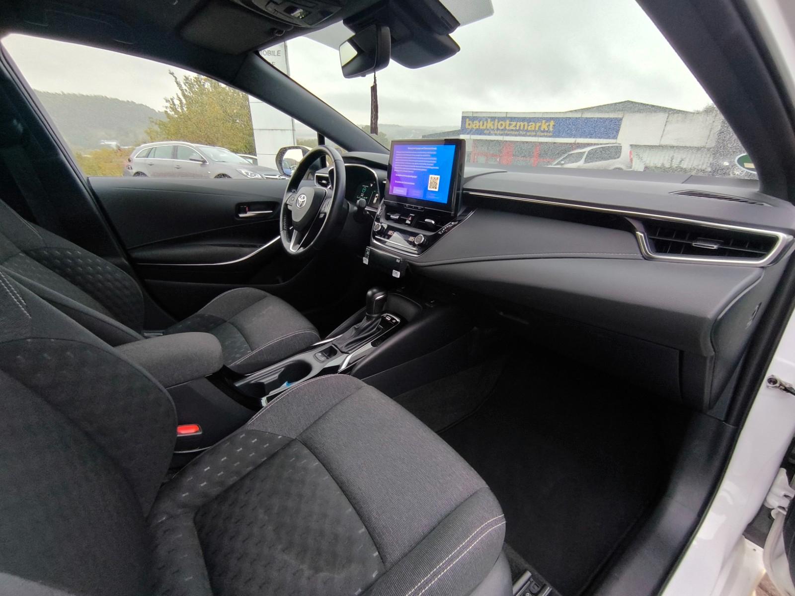 Toyota Corolla Touring Sports 1.8 VVT i-Hybrid Business