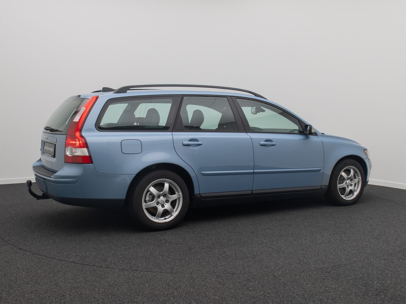 Fahrzeugabbildung Volvo V50 2.0 D Momentum BiXenon AHK HiFi Alarm Tempom
