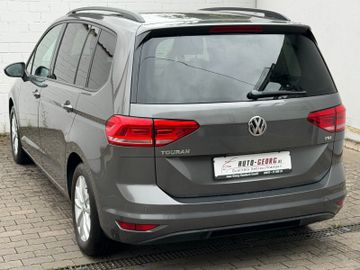 Volkswagen Touran - 3