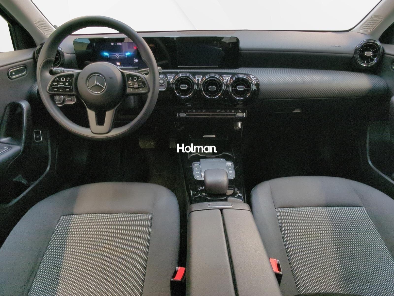 Mercedes-Benz A 250 e 8G MBUX Advanced LED