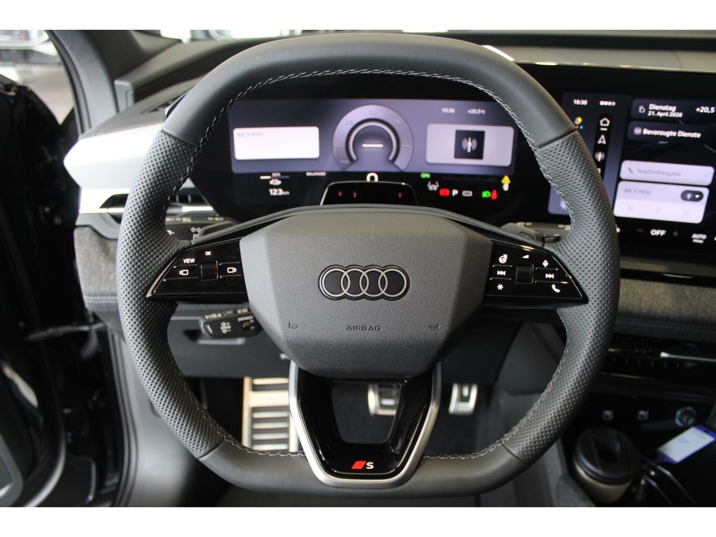 Q6 e-tron Perf S-Line AHK*Tech+Leder'*360*Assist