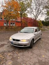 Opel Vectra 1,6 - gebrauchte Opel Vectra aus dem Jahr 2001