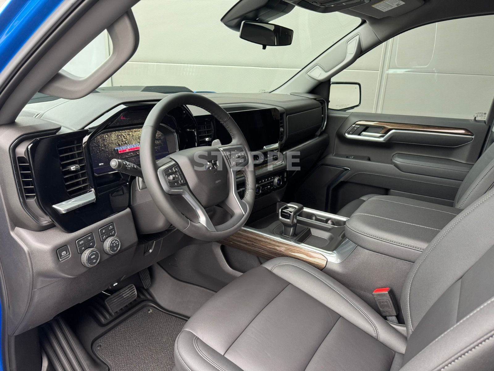 Chevrolet 2025 Silverado LT Trail Boss 6,2V8 Crew Cab. AHK