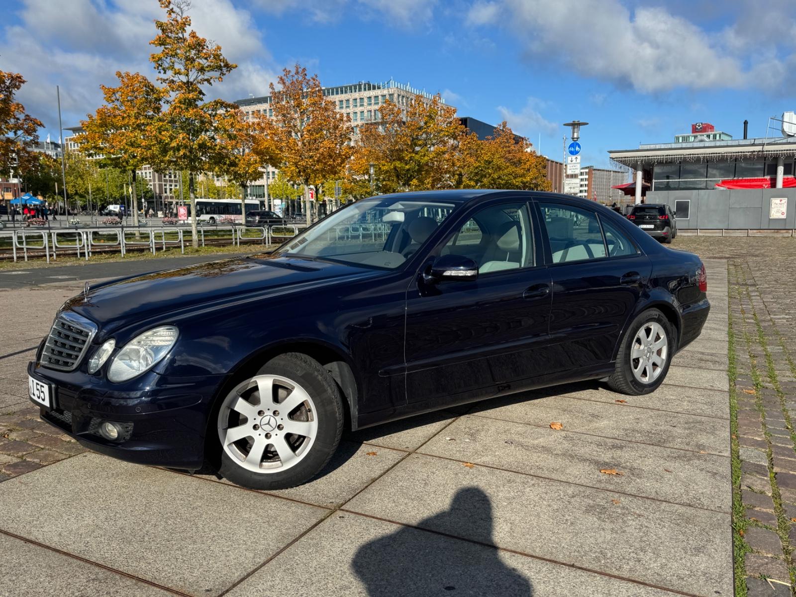 Mercedes-Benz E 200