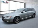 Volvo V70 2,0 Kombi Momentum*LEDER*NAVI*STANDHEIZUNG* - gebrauchte Volvo Kombis