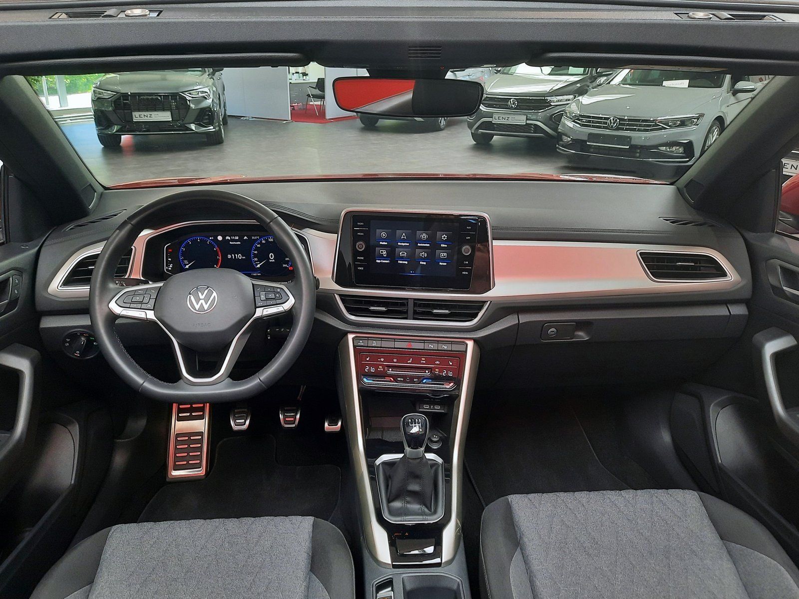 Fahrzeugabbildung Volkswagen T-Roc Cabriolet Move TSI *AHK*Navi*LED*PDC*Sitzh