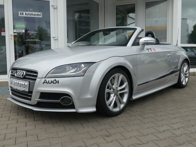 Audi TTS 2.0 TFSI S-Line Roadster Quattro