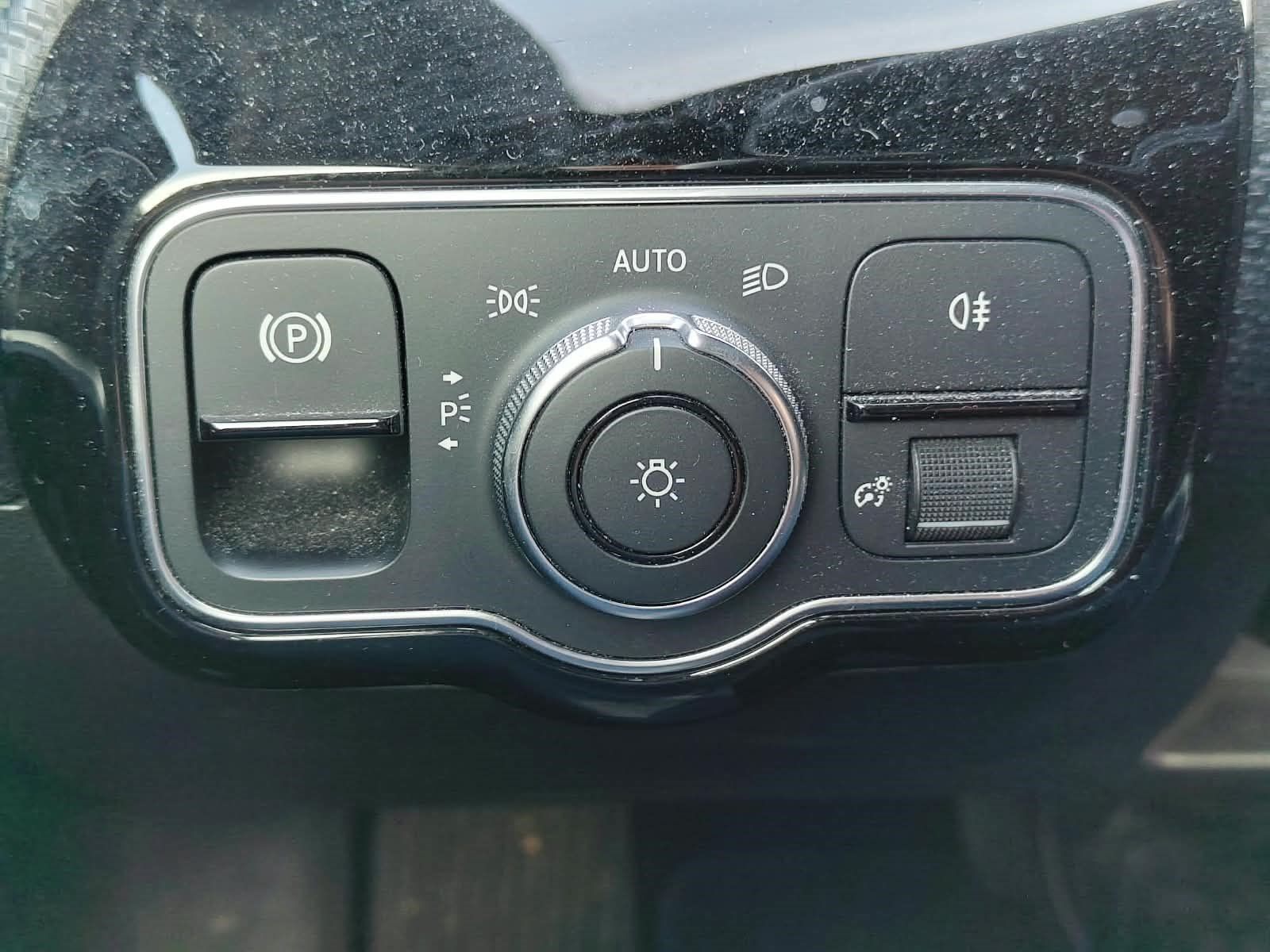 MERCEDES-BENZ A 200 Navi Sitzhzg Kamera – Bild 35