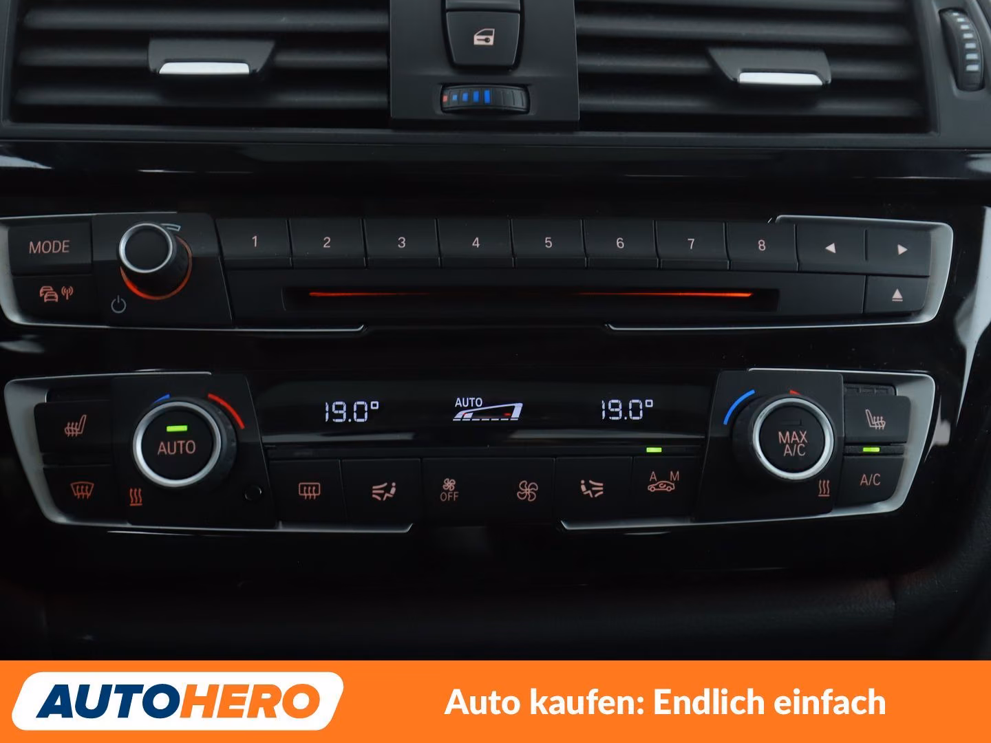 BMW 3er 320i Advantage Aut.*NAVI*LED*TEMPO*PDC*SHZ*