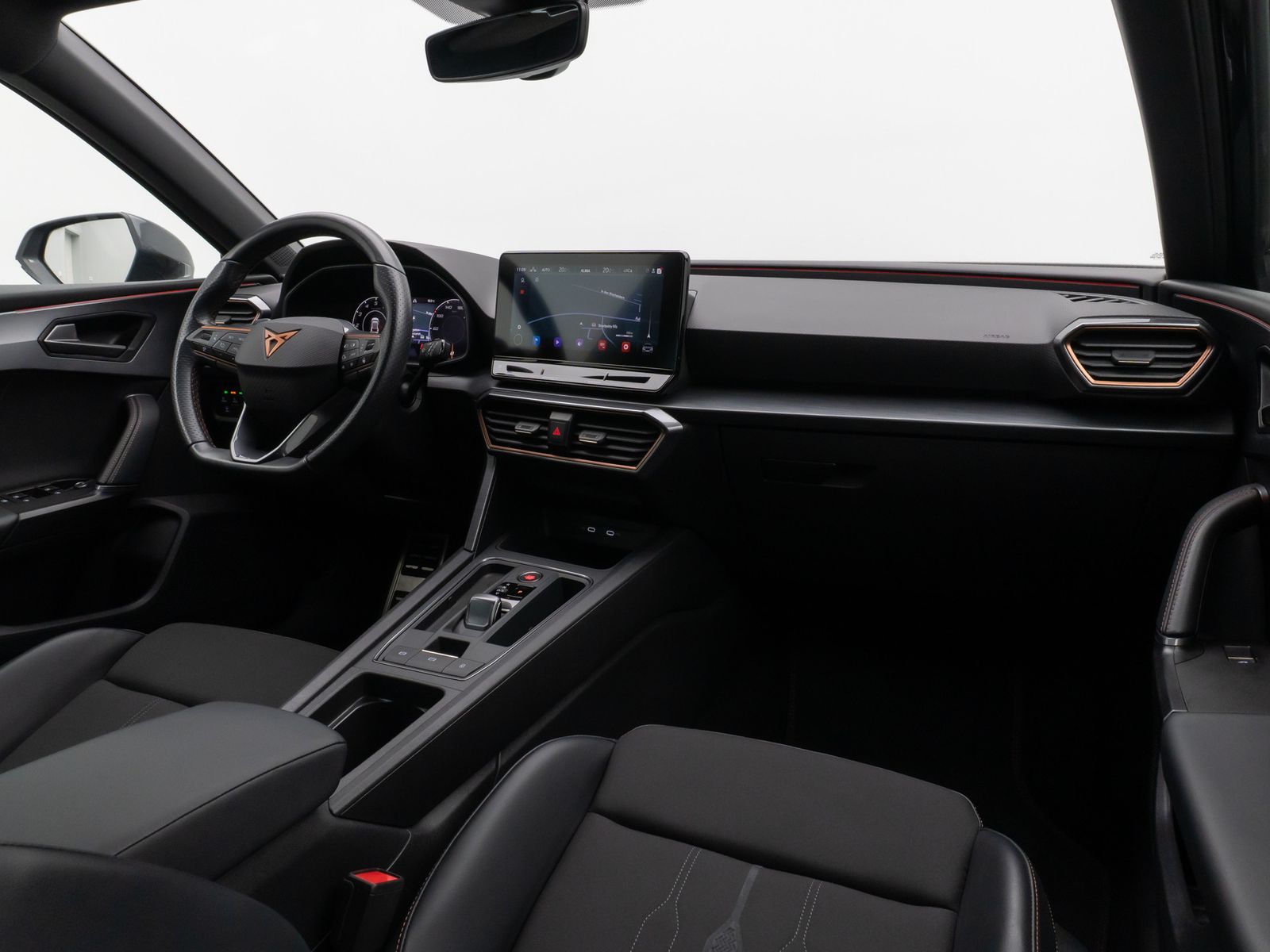 Fahrzeugabbildung CUPRA Leon DAB Kamera Lenkrhzg ACC LED Sport