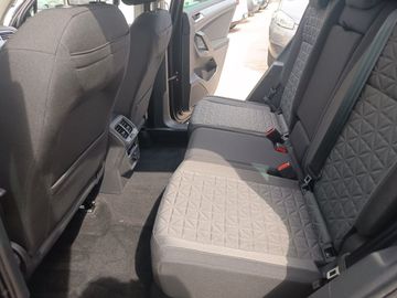 Volkswagen Tiguan - 9