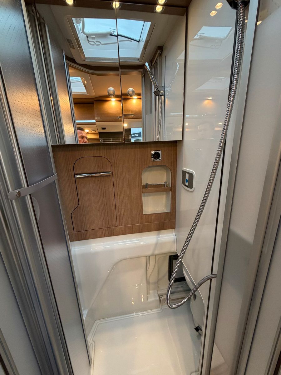 Fahrzeugabbildung Malibu Van compact 540 DB MJ26