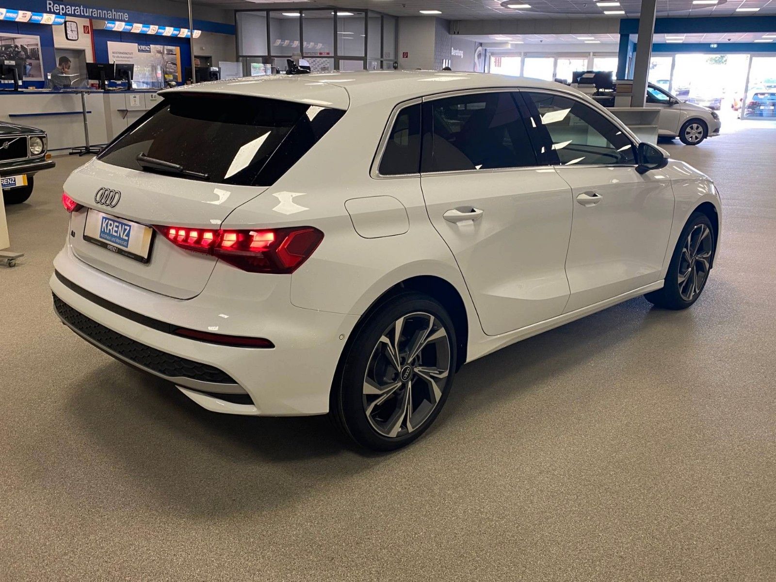 Fahrzeugabbildung Audi A3 35 TFSIadvanced Sportback+ACC+KAMERA+18 ZOLL+
