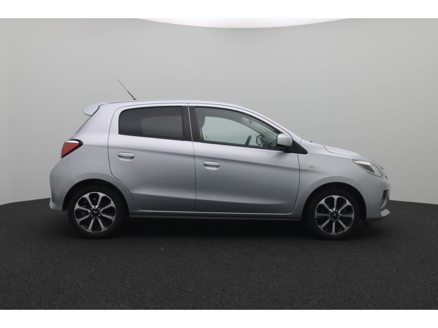 Fahrzeugabbildung Mitsubishi Space Star 1.2 Select+ Kamera  DAB