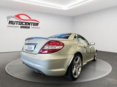 MERCEDES-BENZ SLK 350 AMG Designo H&K Navi PDC Xenon SHZ Leder