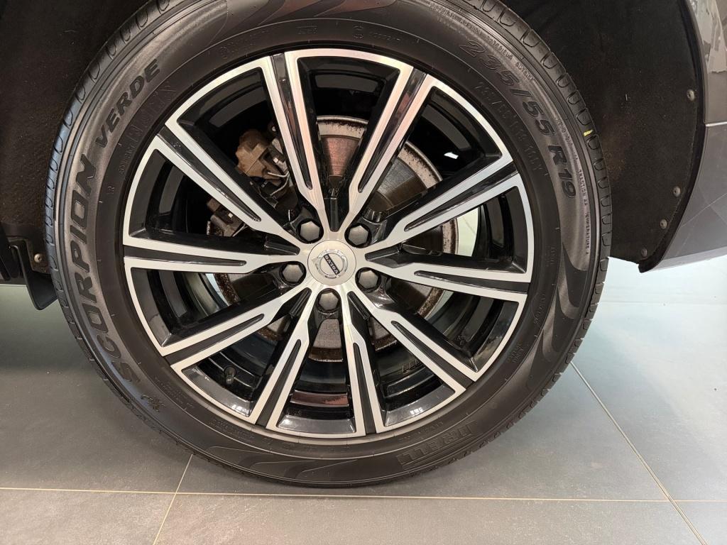Volvo XC 60 B5 AWD INSCRIPTION SHZ LHZ NAVI KAMERA LED