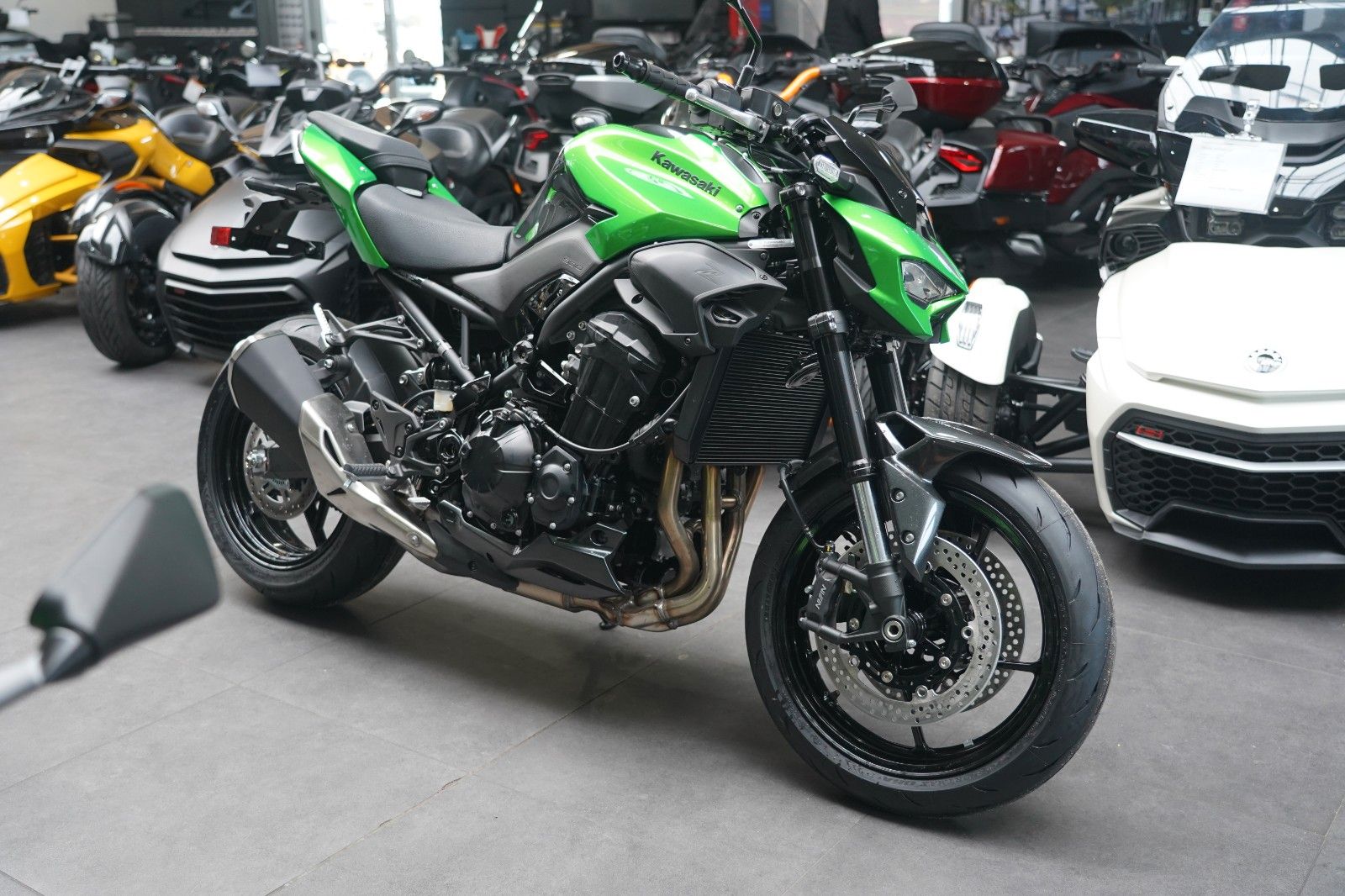 Fahrzeugabbildung Kawasaki Z900 4 Jahre Garantie