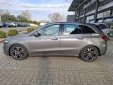 Mercedes-Benz B 180 Progressive+AHK+KeyGo+Distron+RüKa+CarPlay - Mercedes-Benz B 180 mit Benzin-Antrieb: Limousine, Automatik