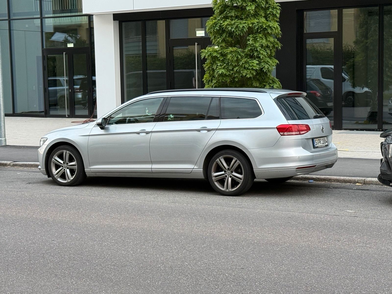 VW VW Passat 2.0 TDI DSG R-Line | Discover Pr...