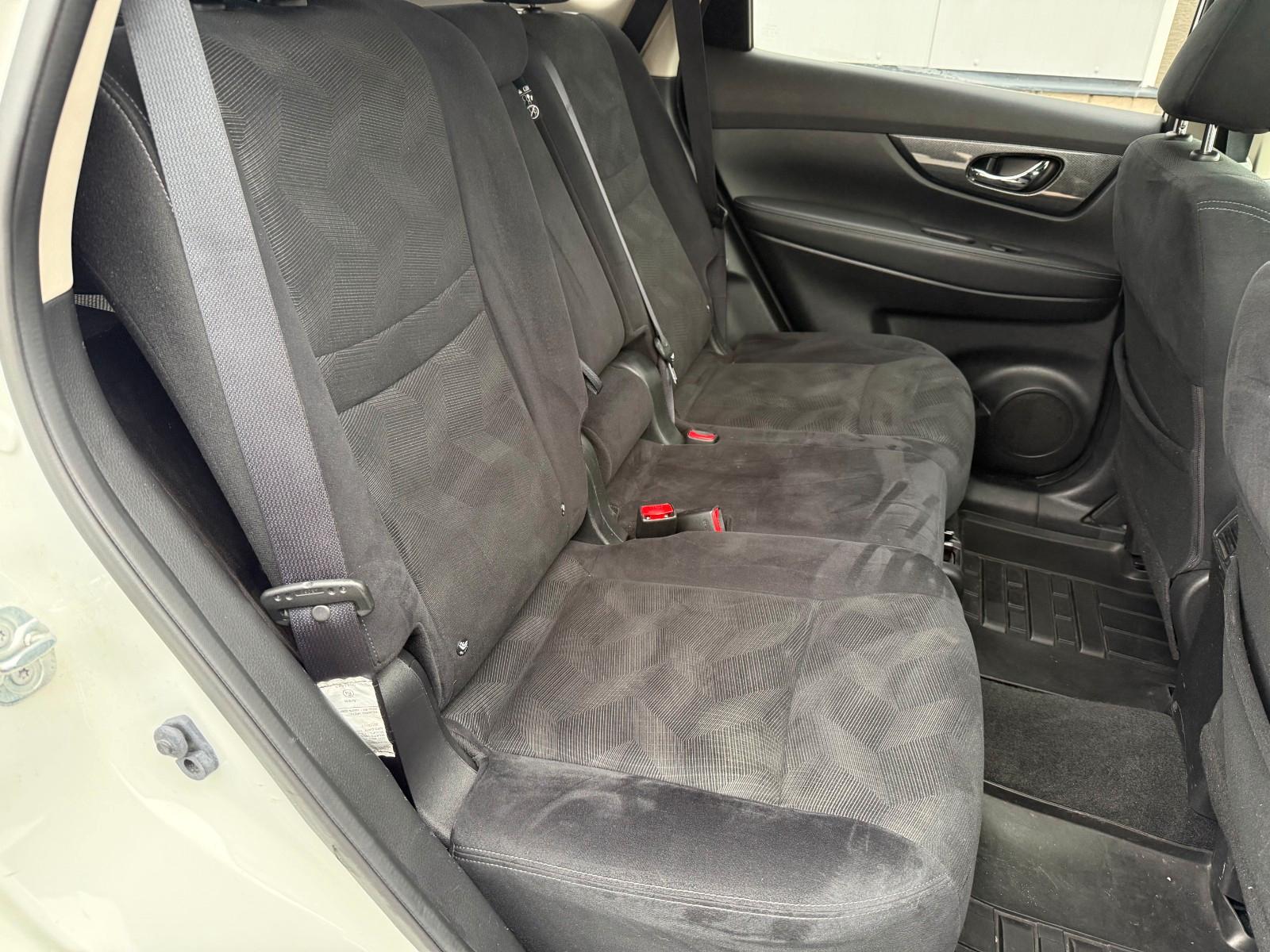 Nissan X-Trail Acenta Automatik Navi Kamera Panorama AH