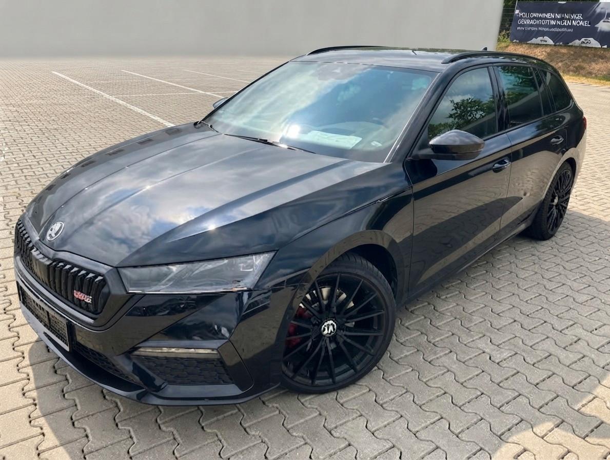 Skoda Octavia Combi RS *PANO*LEDER*HEAD-UP*