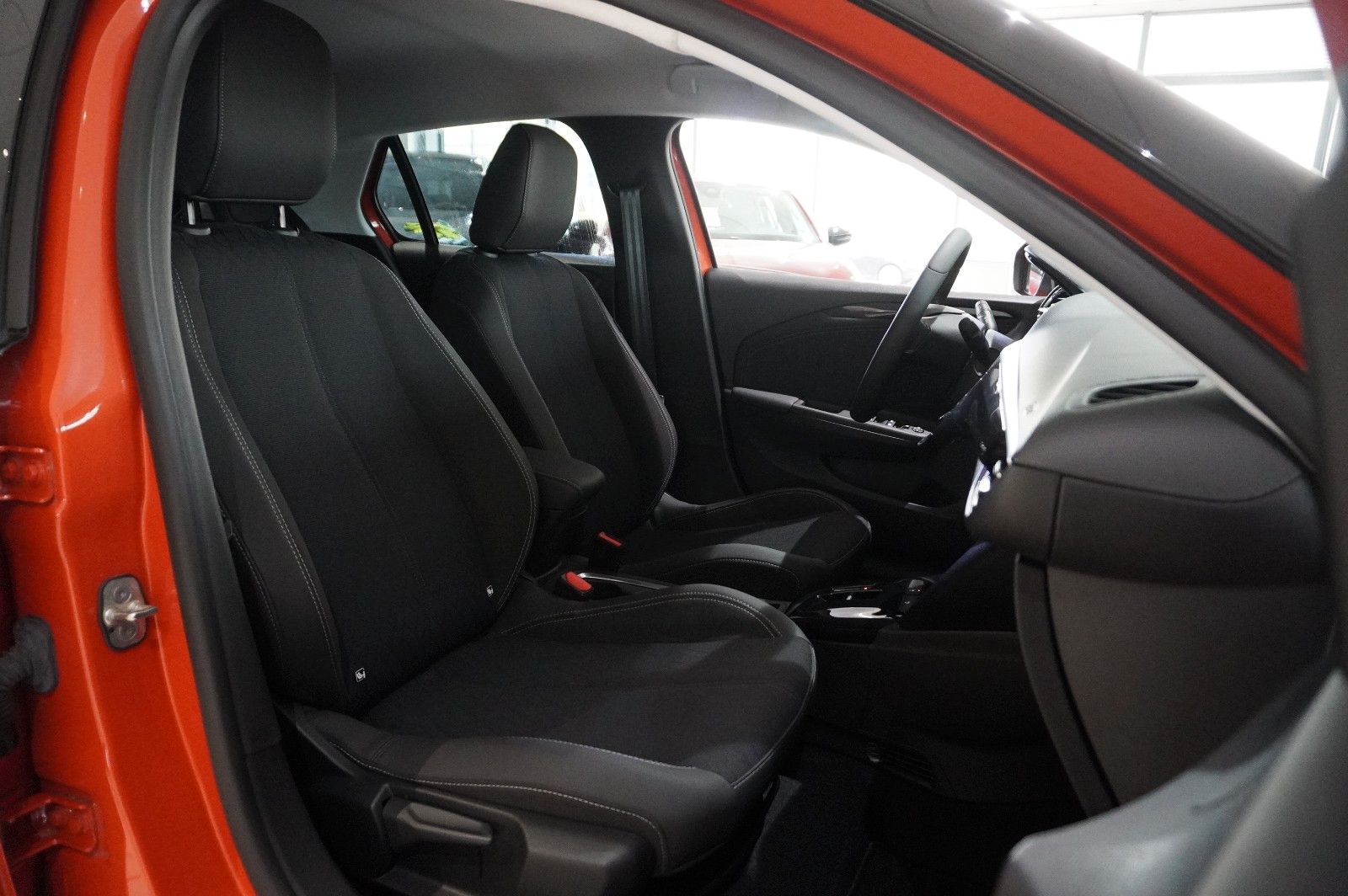 Fahrzeugabbildung Opel Corsa-e F ELEGANCE 3-PHASIG NAVI/LED/KAMERA/DAB+