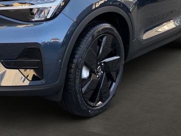 Volvo XC40 Plus Black Edition 2WD*AHK*360°*