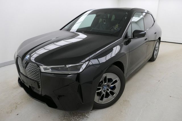 BMW iX 50 xDrive Sport Pano ACC 360° AHK Laser H&K