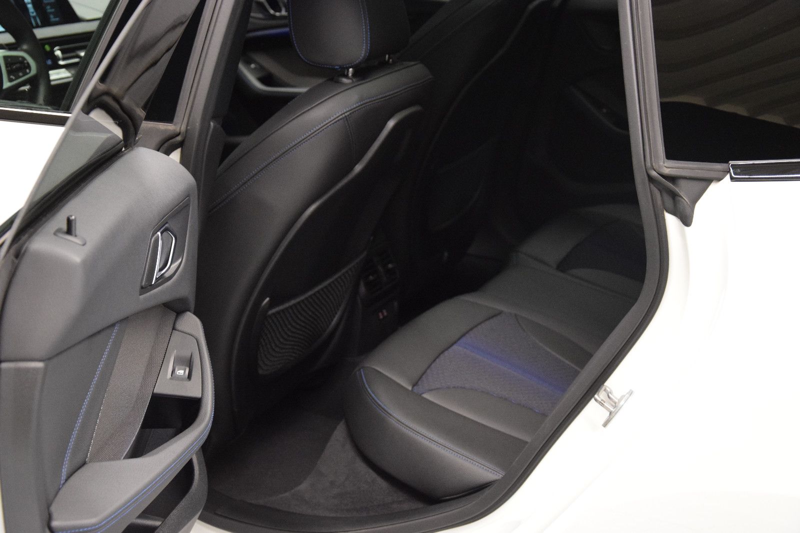 Fahrzeugabbildung BMW 218 Gran Coupé M Sport Pano H&k Leder ACC Kamera