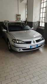 Renault Laguna 2.0 dCi 150CV Initiale - Renault Laguna Initiale mit Diesel-Antrieb