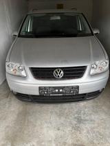 Volkswagen Touran 1.6 FSI Basis Basis - Volkswagen Touran: Basis
