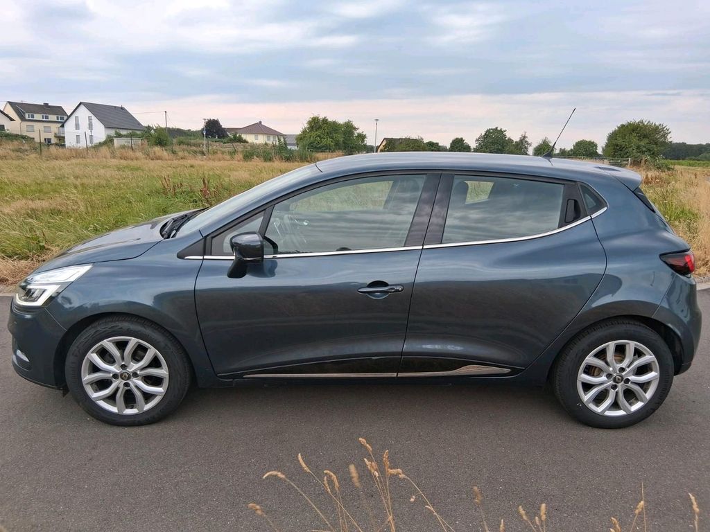 Image of Renault Clio