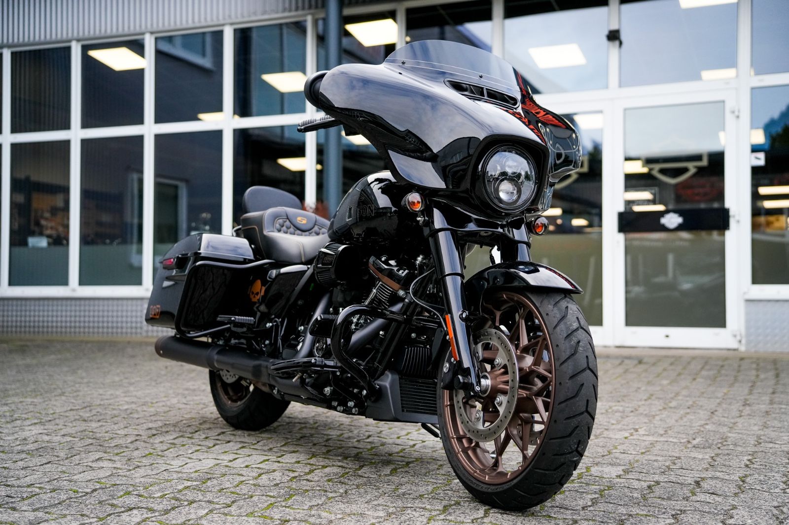 Fahrzeugabbildung Harley-Davidson FLHXST Street Glide ST 117 cui - Kesstech
