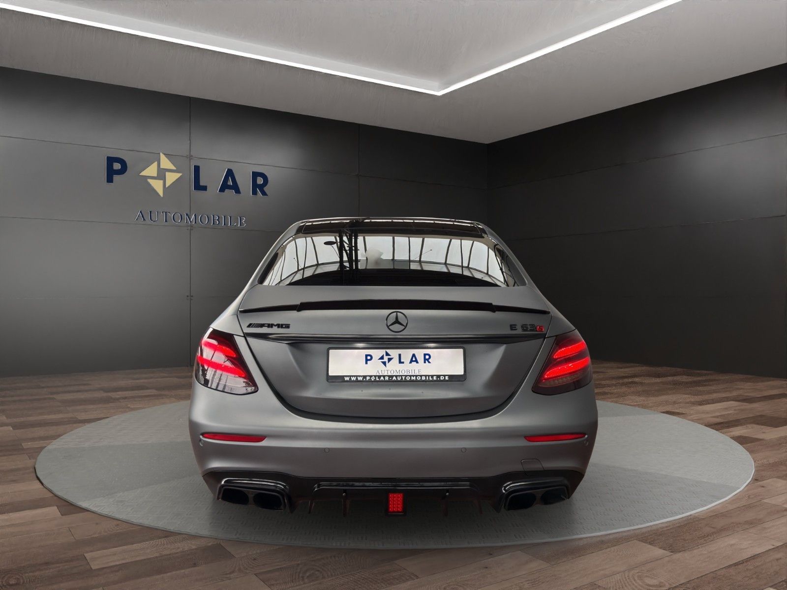 Fahrzeugabbildung Mercedes-Benz E63s AMG 4Matic+ Pano/Magno/SportAGA/Widescreen