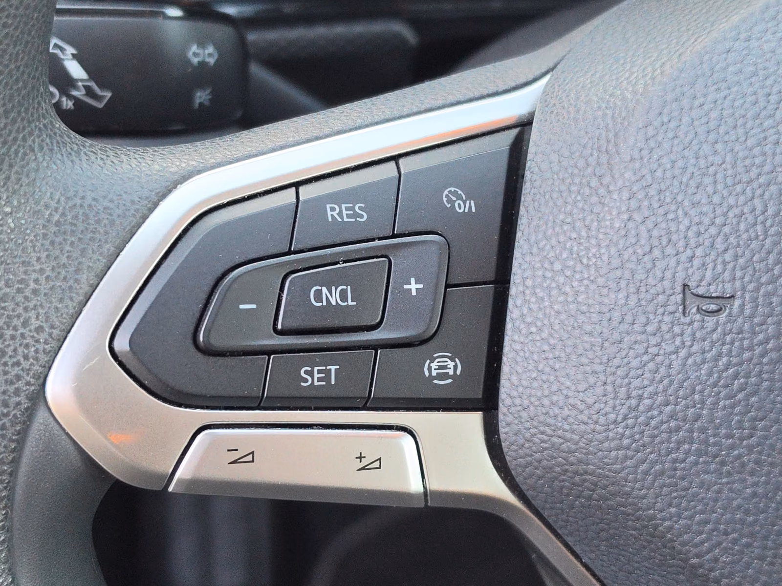 Volkswagen T-Cross Life AUS 1.HAND AUTOMATIK NAVI PDC, миниатюра 25