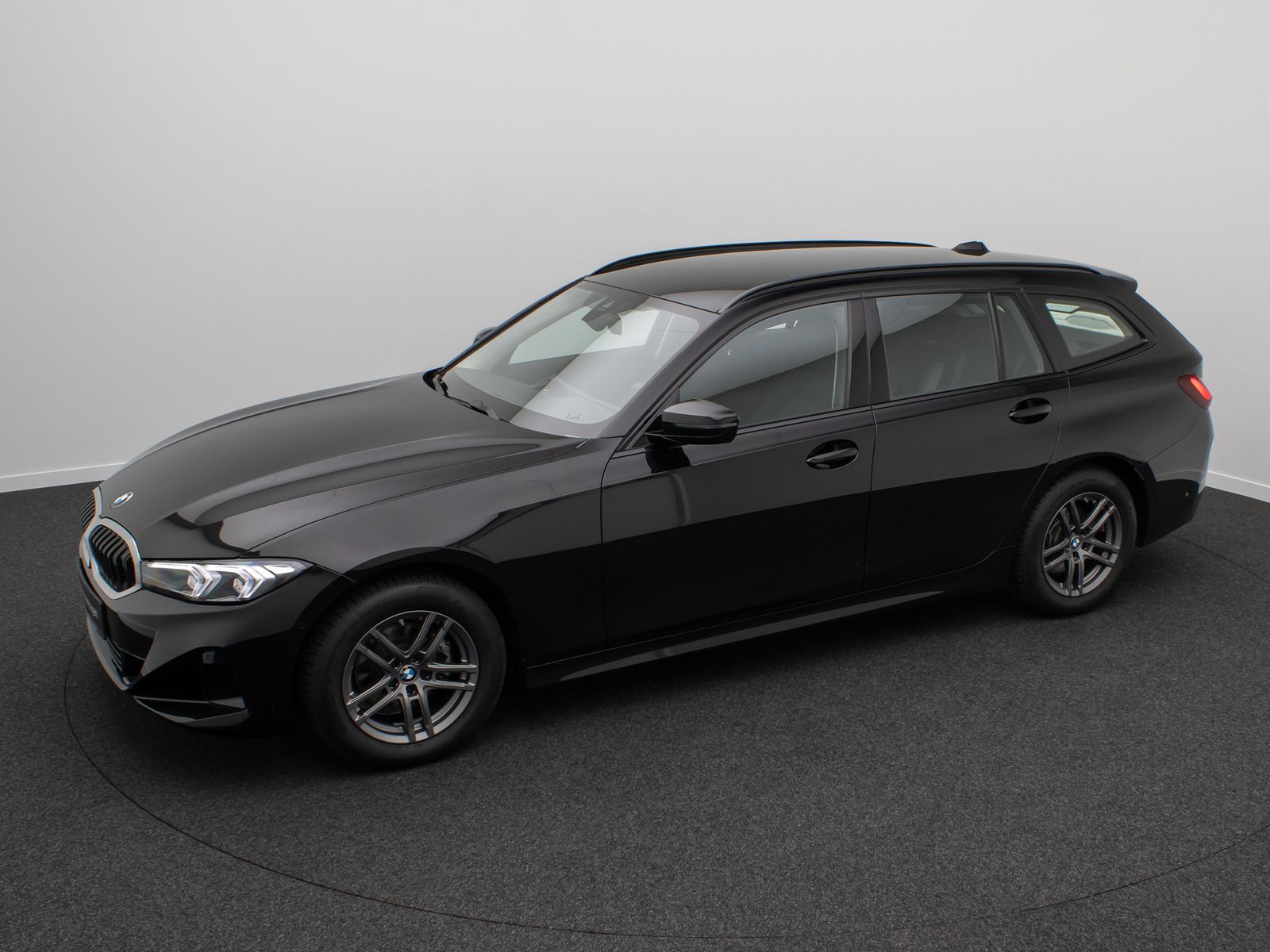 Fahrzeugabbildung BMW 318i Widscreen DAB Alarm Kamera CockpitPlus