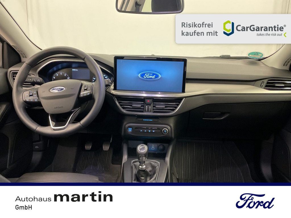 Fahrzeugabbildung Ford Focus 1.0 Titanium SYNC PDC SHZ NAVI FACEL. LED