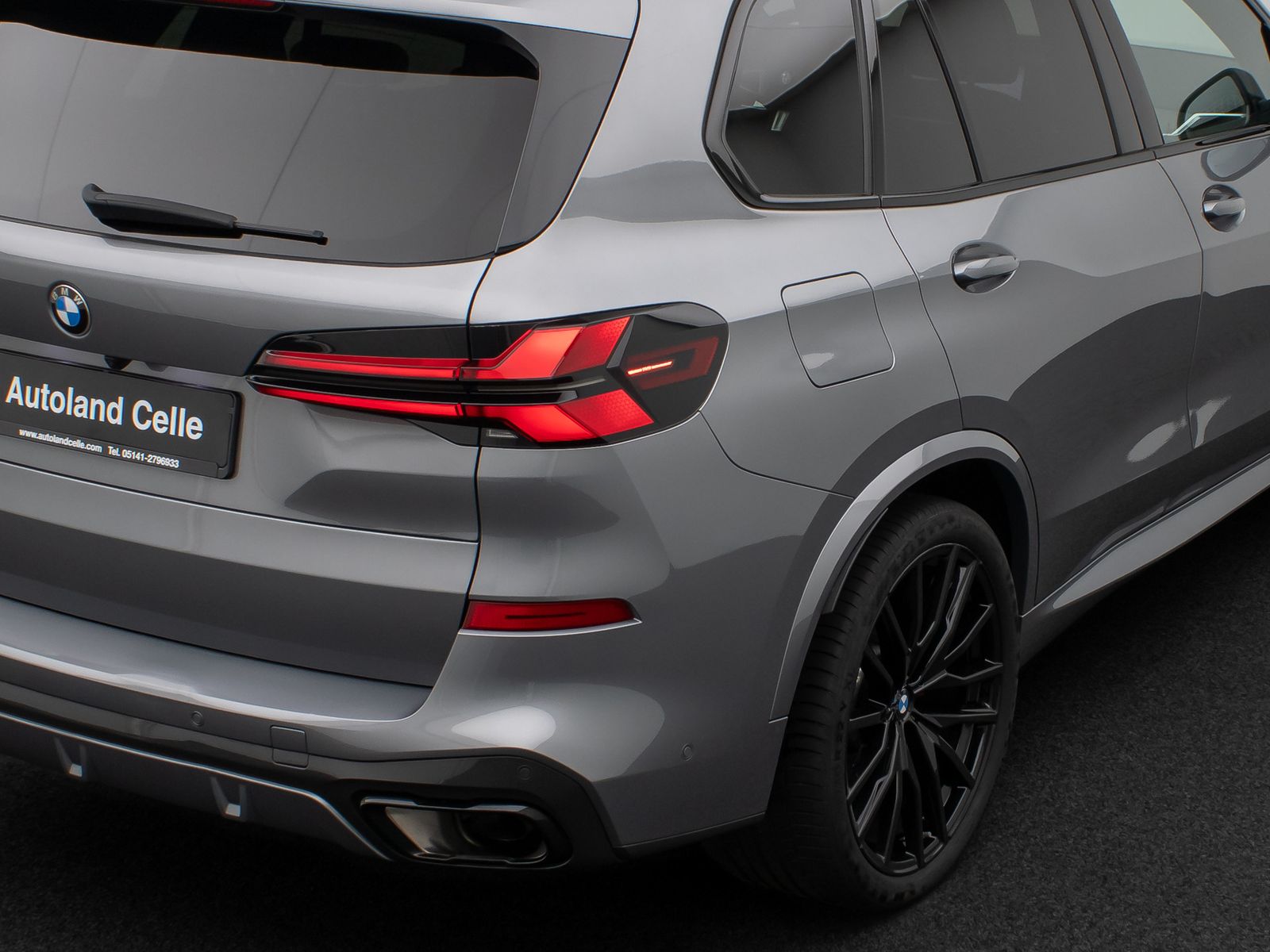 Fahrzeugabbildung BMW X5 xD30d M Sport Pro Pano HUD DAB H/K 360°22Zoll
