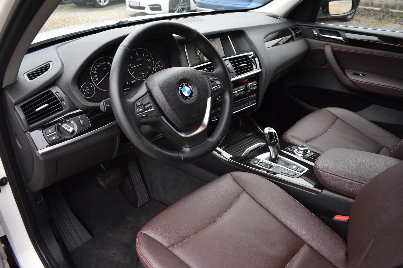 Fahrzeugabbildung BMW X3 xDrive 30 d X Line AHK Navi Leder 1. Hand