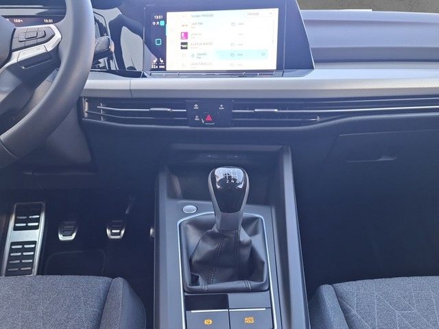 Fahrzeugabbildung Volkswagen Golf VIII TSI Move Kamera Navi LED VC