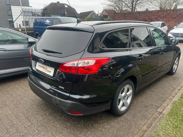 Ford Focus 2013 — engine 999 cm³, 125 HP (92kW)