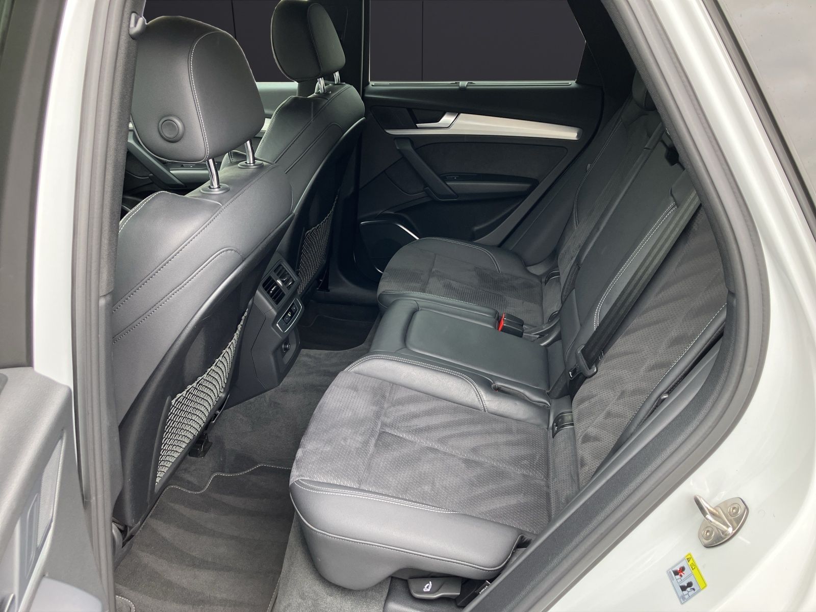 Fahrzeugabbildung Audi Q5 50 TDI qu S line LED Navi ACC AVC APP SHZ 20"