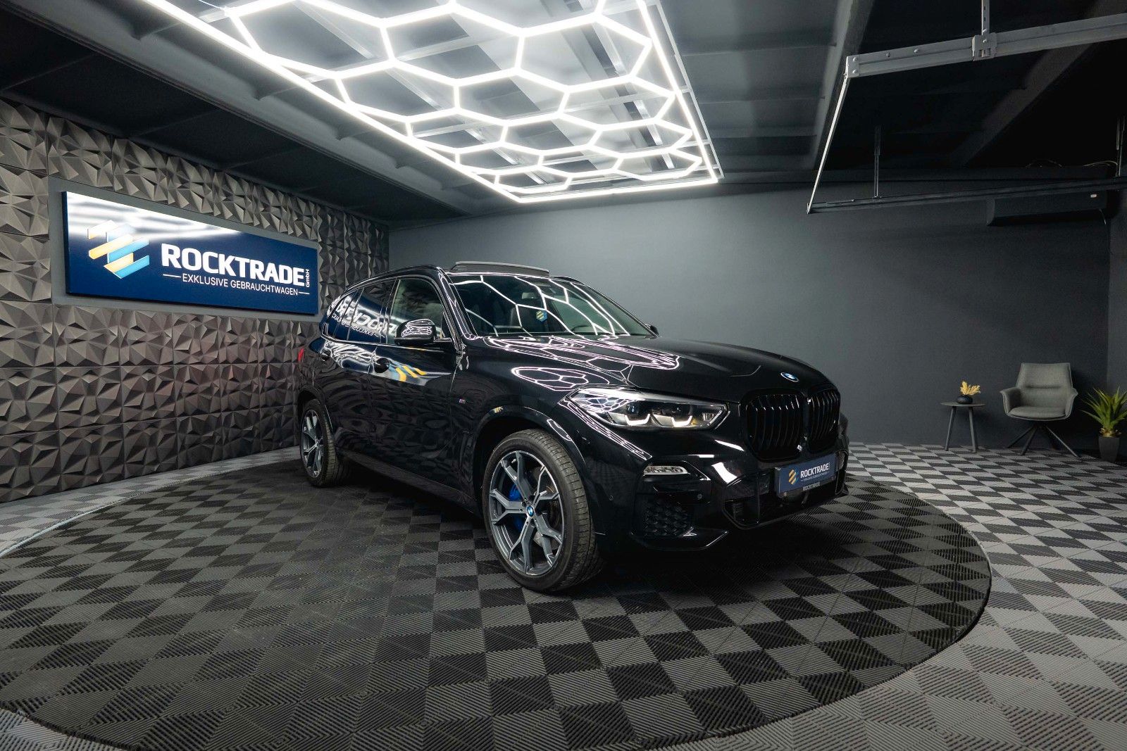 Fahrzeugabbildung BMW X5 xDrive 40i M Sport Shadow Line *ACC*Pano*LED*