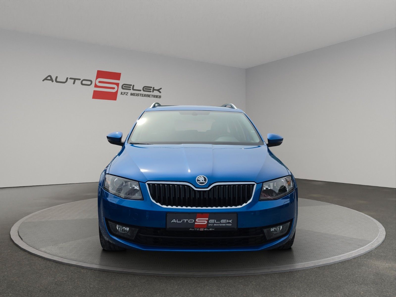 Fahrzeugabbildung SKODA Octavia Combi Ambition Apple CarPlay und Android