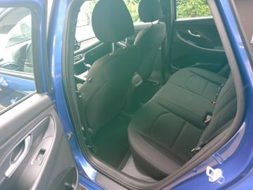 Fahrzeugabbildung Hyundai i30 1.0 T-GDi Passion Klima PDC 16"Alu RFK