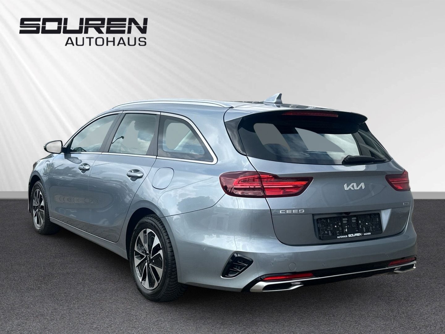 Fahrzeugabbildung Kia Ceed_sw Plug-in Hybrid Spirit 1.6+Navi+digitales