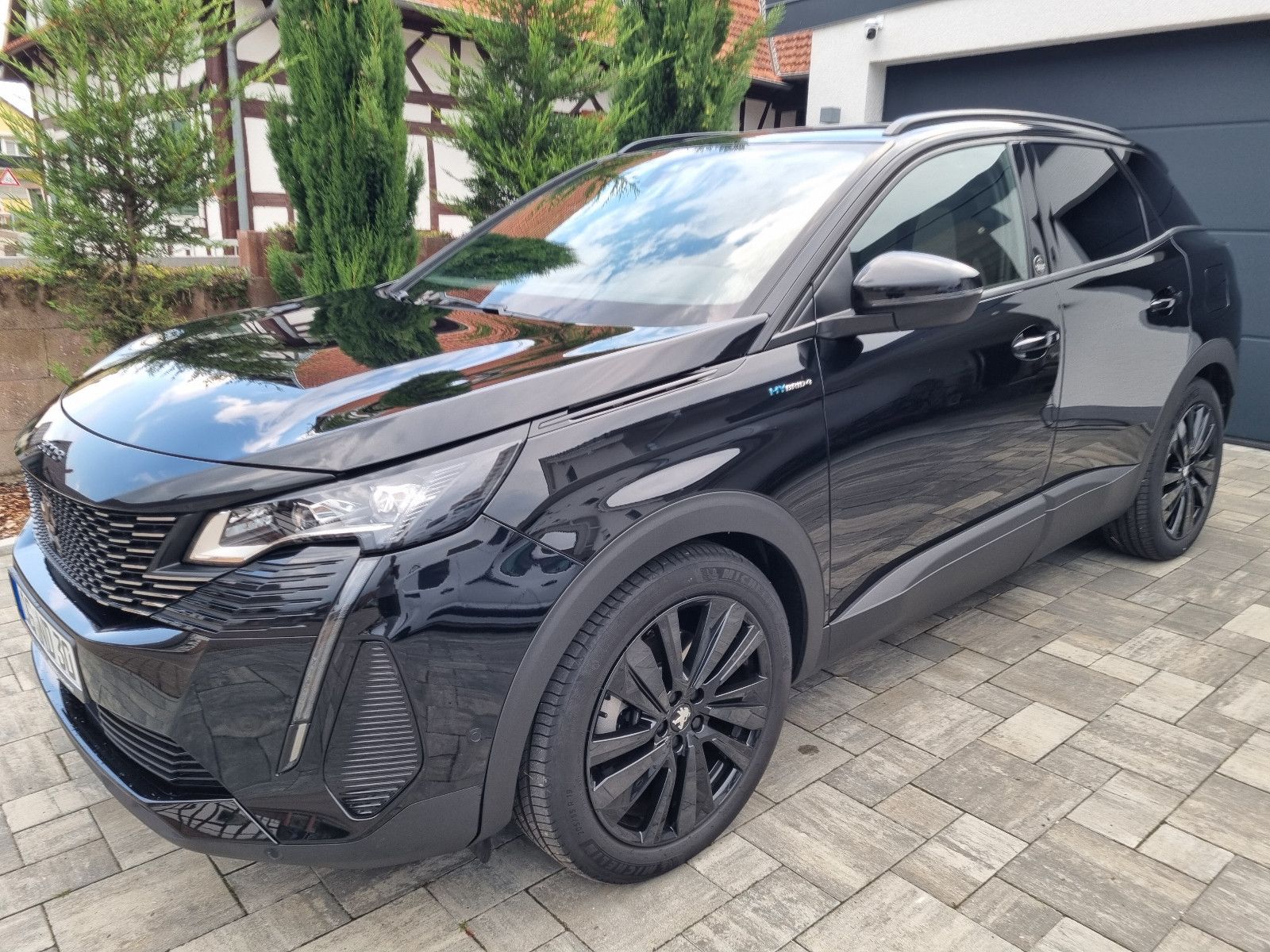Peugeot 3008 Hybrid4 300 GT imagem 2