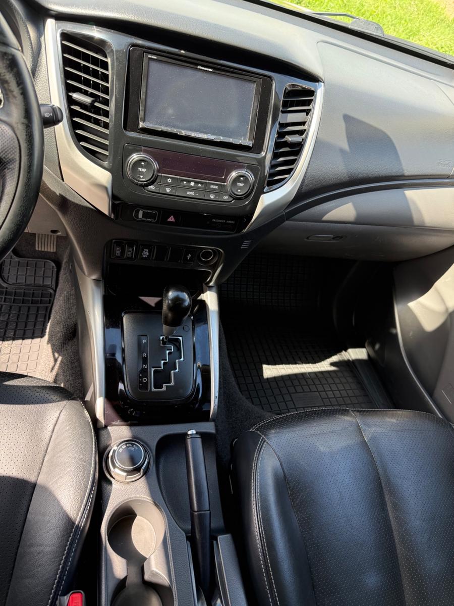 Mitsubishi L200