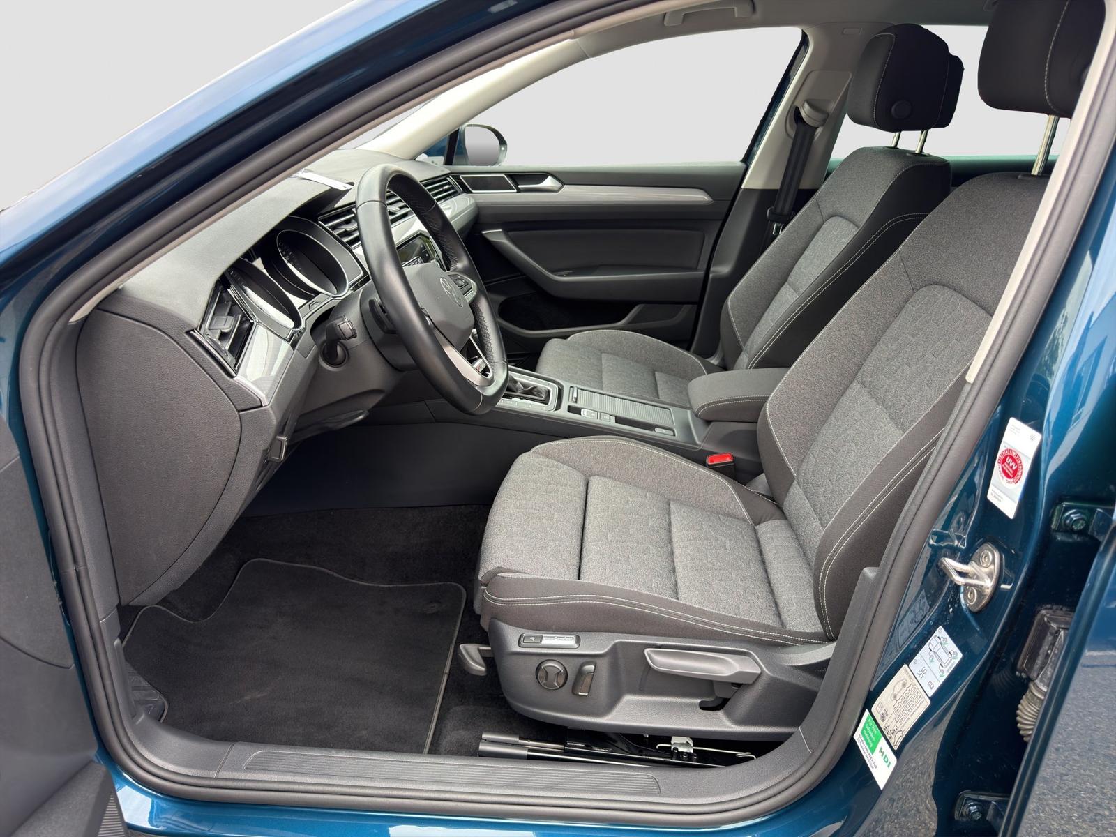 Volkswagen Passat 2.0 TDI Navi Keyl* Massage Kam*, миниатюра 9